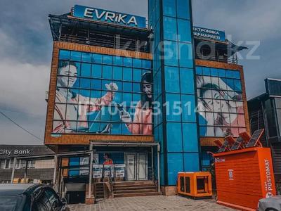 Еркін, кеңселер, дүкендер мен бутиктер, қоймалар, қоғамдық тамақтану орны, сұлулық салондары, монша, қонақ үй және демалыс орындары, фитнес және спорт, медорталықтар мен дәріханалар, білім орталықтары, ойын-сауық, конференц-залдар, кабинеттер және жұмыс орындары · 1000 м², бағасы: 7 млн ₸ в Каскелене