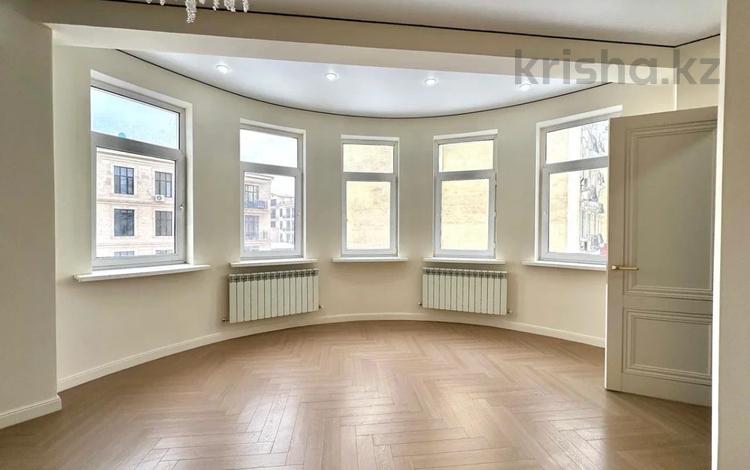 4-комнатная квартира · 200 м² · 3/6 этаж, мкр Мирас за 205 млн ₸ в Алматы, Бостандыкский р-н — фото 3
