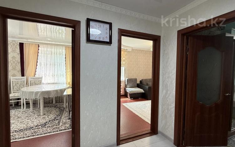 3-бөлмелі пәтер · 61 м² · 1/5 қабат, Проспект Независимости 33, бағасы: 14 млн ₸ в Сатпаев — фото 2