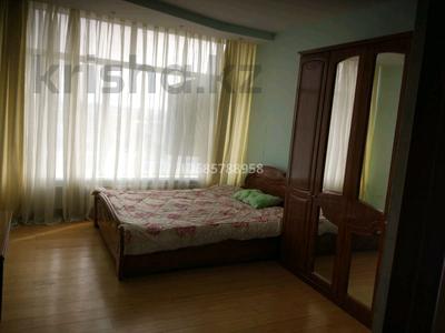 5-комнатная квартира · 190 м² · 17/17 этаж, мкр 8, Мкр 6 86 за 30 000 〒 в Актобе