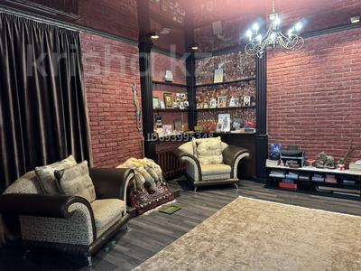 Отдельный дом · 6 комнат · 262 м² · 15 сот., Западная 62а за 77 млн 〒 в Экибастузе