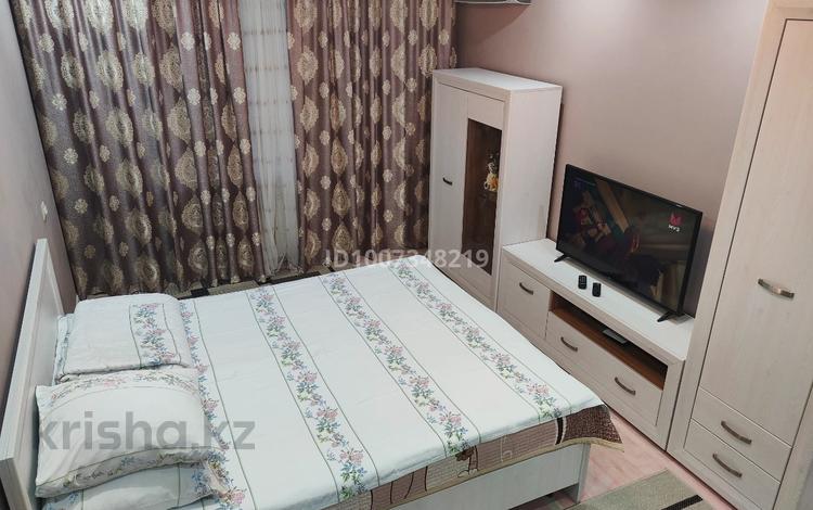1-бөлмелі пәтер · 33 м² · 2/5 қабат, мкр 8, ул. Братьев Жубановых 287, бағасы: 8 000 ₸ в Актобе — фото 3