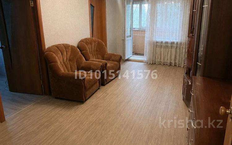4-комнатная квартира · 61.3 м² · 5/5 этаж, Майкудук, Майкудук, 15й микрорайон 26 за 11.5 млн ₸ в Караганде, Алихана Бокейханова р-н — фото 2
