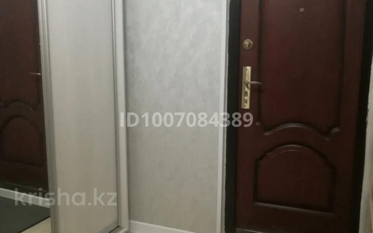 2-комнатная квартира · 54 м² · 5/5 этаж, мкр 8 47/2 за 16.5 млн ₸ в Актобе — фото 2