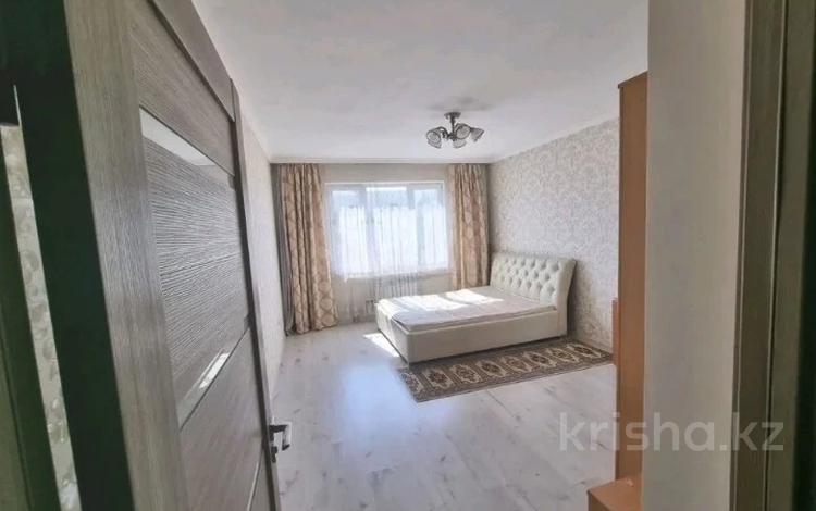 2-комнатная квартира · 79 м² · 9/10 этаж, просп. Райымбека за 35.5 млн 〒 в Алматы, Ауэзовский р-н — фото 7