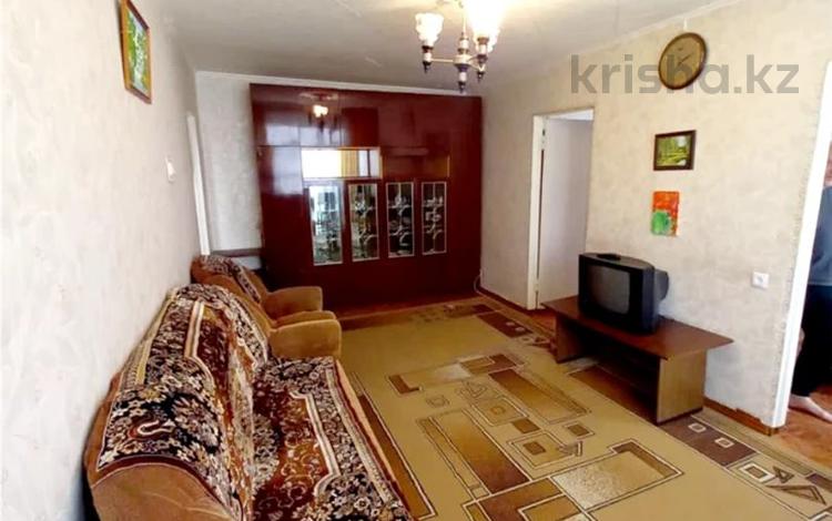3-бөлмелі пәтер · 50 м² · 1/5 қабат, Майқұдық, 19 мкр, бағасы: 11.9 млн ₸ в Караганде, Алихана Бокейханова р-н — фото 2