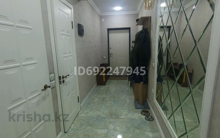 4-бөлмелі пәтер · 90.1 м² · 9/10 қабат, Шұғыла ш/а., Жунисова 12/3, бағасы: 70 млн ₸ в Алматы, Наурызбайский р-н — фото 2