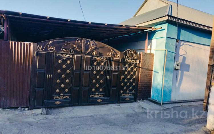 6-комнатная квартира · 270 м², Торайғыров 270 за 18 млн ₸ в  — фото 2