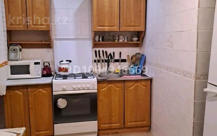 3-комнатная квартира · 68 м² · 5/5 этаж, Азаттык 60 а — Стройконтора, Роник за 15 млн ₸ в Атырау, мкр Жилгородок — фото 20