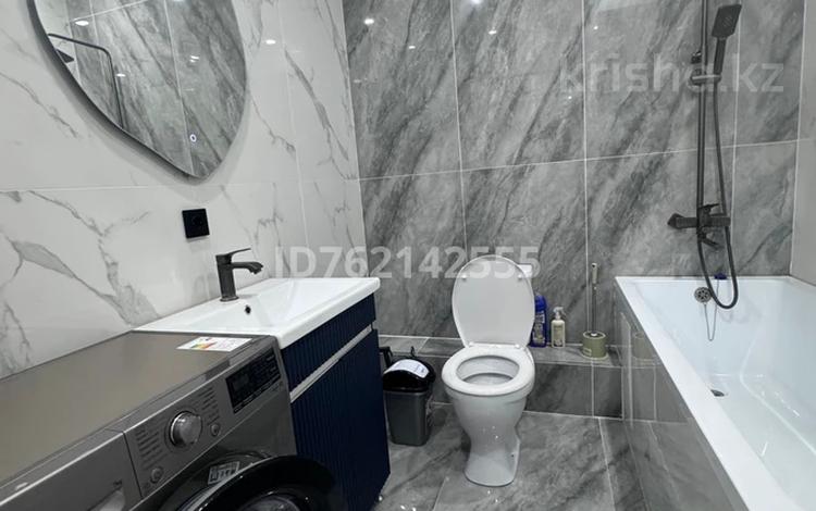 2-бөлмелі пәтер · 65 м² · ай сайын, Туран 89, бағасы: 200 000 〒 в Астане, Есильский р-н — фото 2