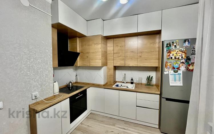 2-комнатная квартира, 61 м², 5/12 этаж, Сатпаева 55/5