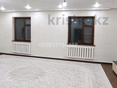 Жеке үй · 4 бөлме · 110 м² · 8 жүзд., ул. Рақышева 9 — Магазин Кеген, бағасы: 35 млн ₸ в Айганыме