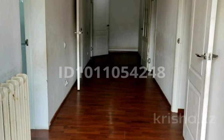 Жеке үй · 4 бөлме · 120 м² · 10 сот., Сатпаева 32 — Находиться Байтерекский с/о, пос.Койшыбек, бағасы: 120 000 〒 — фото 10