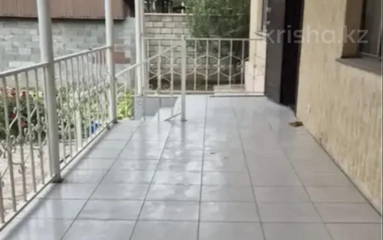 Отдельный дом · 5 комнат · 200 м² · 7 сот., мкр Калкаман-2, Енбек 31 — Пр. Абая за 1 млн ₸ в Алматы, Наурызбайский р-н — фото 2