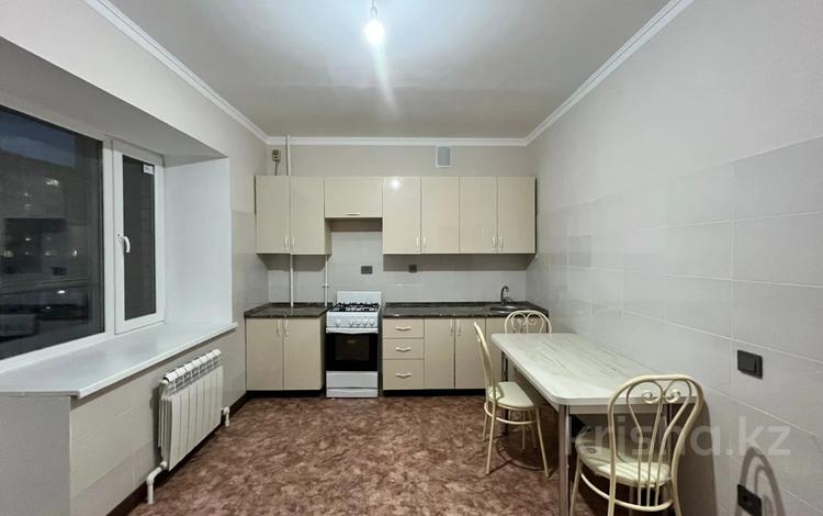 1-бөлмелі пәтер · 42.5 м² · 5/10 қабат, Алтын орда ш/а., ораз татеулы, бағасы: 17.5 млн ₸ в Актобе, мкр. Алтын орда — фото 8