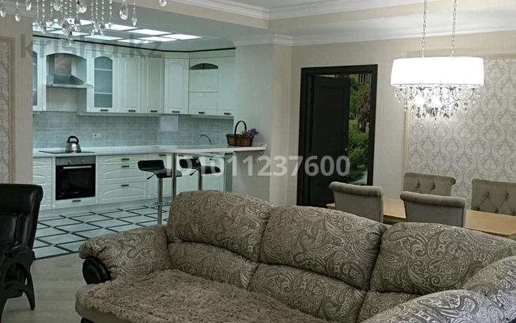 3-бөлмелі пәтер · 130 м² · 14/16 қабат, мкр Самал-1, Жолдысбекова 9/2 — Напротив Достык Плаза, бағасы: 720 000 ₸ в Алматы, Медеуский р-н — фото 2