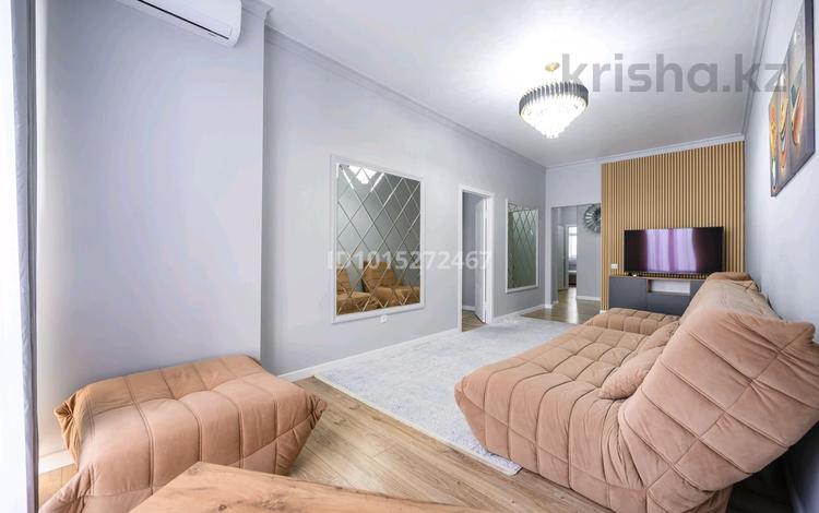 3-бөлмелі пәтер · 80 м² · 13/17 қабат, Утепова 20, бағасы: 600 000 ₸ в Алматы, Бостандыкский р-н — фото 2