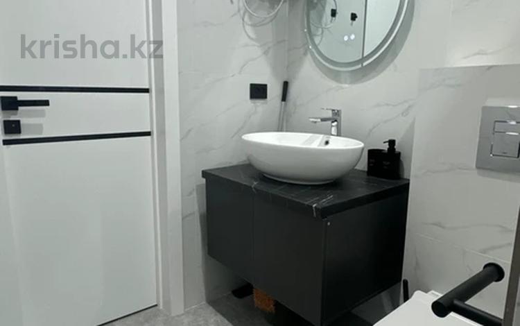 1-комнатная квартира · 50 м² · 8/9 этаж, Жамакаева 163 — Пархоменко за 17 000 ₸ в Семее — фото 2