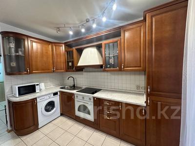 2-комнатная квартира, 50 м², 3/5 этаж помесячно, Макатаева 16 — Бузурбаева за 275 000 〒 в Алматы, Медеуский р-н