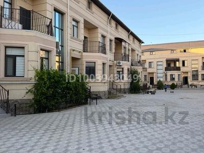 Отдельный дом · 5 комнат · 260 м² · 5 сот., Рахмет Өтісінов 10 за 30 млн 〒 в Жанаозен