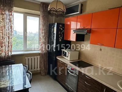 3-бөлмелі пәтер · 70 м² · 11/14 қабат, мкр Самал-1 33, бағасы: 400 000 ₸ в Алматы, Медеуский р-н