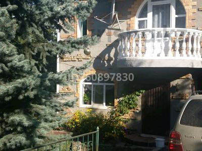 Отдельный дом · 5 комнат · 160 м² · 11 сот., мкр Таусамалы, Арал 17 за 75 млн 〒 в Алматы, Наурызбайский р-н