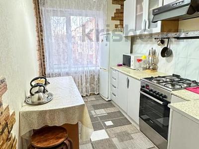 2-бөлмелі пәтер · 51 м² · 3/5 қабат, Самал 25, бағасы: 17.5 млн ₸ в Талдыкоргане, мкр Самал