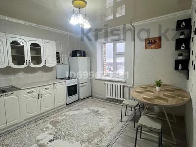 1-бөлмелі пәтер · 36 м² · 9/9 қабат, Абая 102 — Универмаг, бағасы: 130 000 ₸ в Уральске