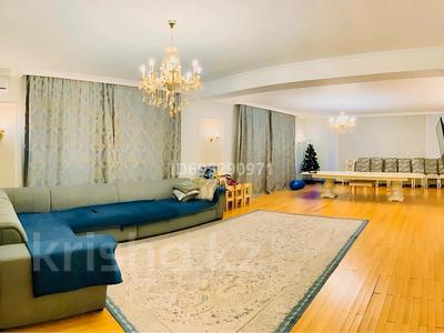 Отдельный дом · 5 комнат · 350 м² · 10 сот., мкр Алтын Бесик, Райымбека 540/12 — Карсити за 175 млн 〒 в Алматы, Ауэзовский р-н