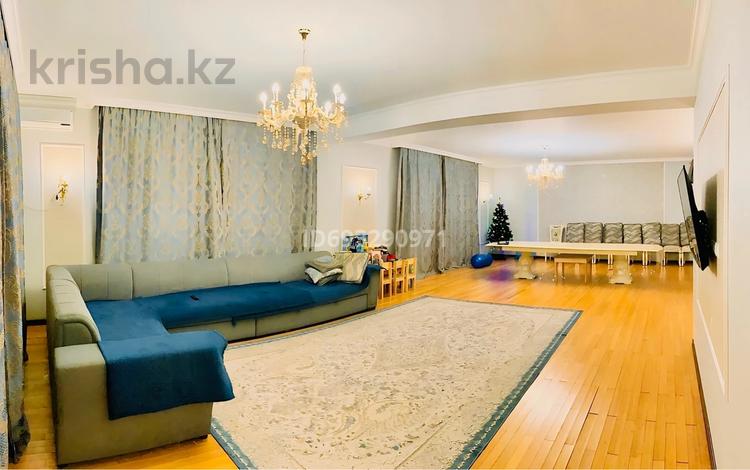 Отдельный дом · 5 комнат · 350 м² · 18 сот., мкр Алтын Бесик, Райымбека 540/12 — Карсити за 250 млн ₸ в Алматы, Ауэзовский р-н — фото 14