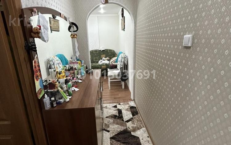 2-комнатная квартира · 42.5 м² · 1/5 этаж, 1 микрорайон 16 за 16 млн ₸ в Семее — фото 2