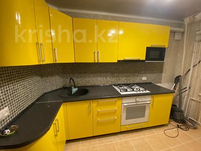 Пәтерлер в Акмолинской обл.: 3-бөлмелі пәтер · 58.7 м² · 6/6 қабат, назарбавева, бағасы: 17.5 млн 〒 3-бөлмелі пәтер · 58.7 м² · 6/6 қабат, назарбавева, бағасы: 17.5 млн 〒 в Кокшетау