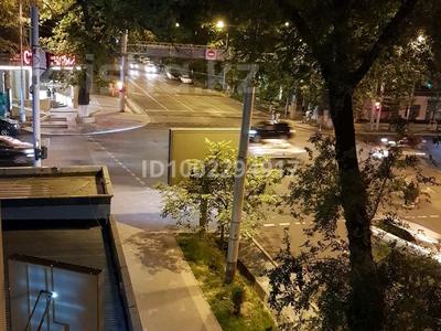 Аренда квартир в Алматы: 2-комнатная квартира · 50 м² · 3/3 этаж, Кабынбая 89 — Желтоксан за 450 000 〒 2-комнатная квартира · 50 м² · 3/3 этаж, Кабынбая 89 — Желтоксан за 450 000 〒 в Алматы, Алмалинский р-н