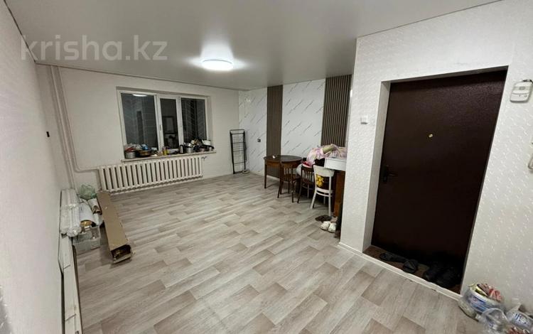 3-бөлмелі пәтер · 67 м² · 1/9 қабат, Каржаубайулы, бағасы: 21 млн ₸ в Семее — фото 2