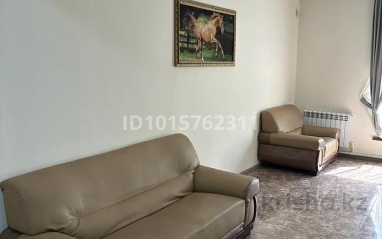 Кеңселер · 13 м², бағасы: 50 000 ₸ в Таразе, мкр Акбулак — фото 2