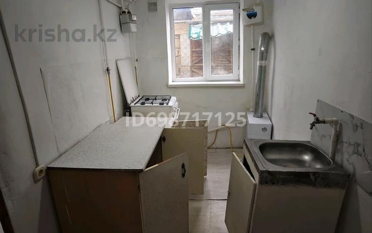2 бөлме · 40 м² · 1 қабат, Павлова 33 — Черепанова, бағасы: 50 000 ₸ в Актобе, мкр Москва — фото 5
