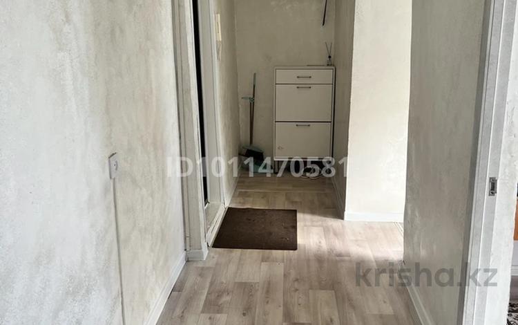 4-бөлмелі пәтер · 65 м² · 5/5 қабат, Абая 74 — Абай- Ерден, бағасы: 15 млн ₸ в Сатпаев — фото 2