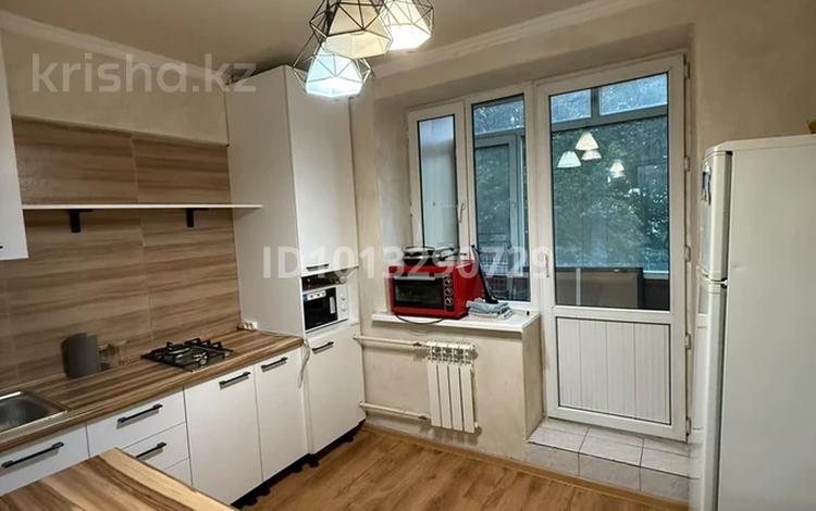 2-комнатная квартира · 52 м² · 3/5 этаж, Пр. Достык 119 за 320 000 ₸ в Алматы, Медеуский р-н — фото 2