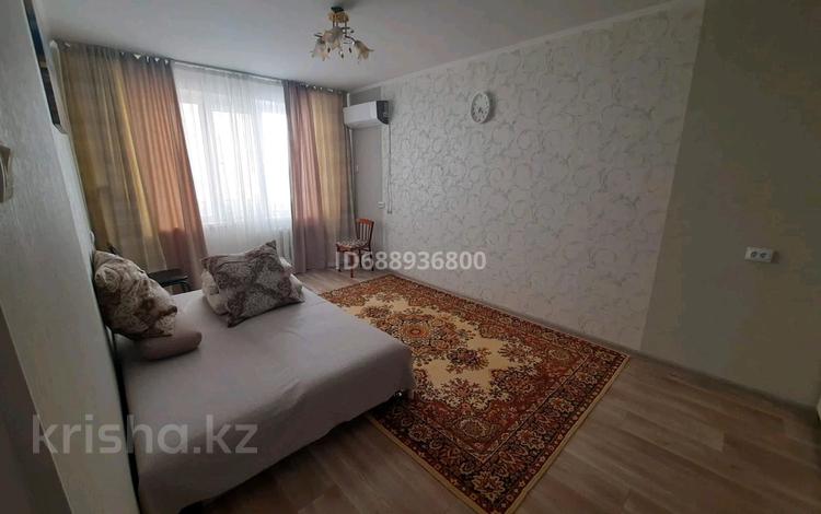 1-комнатная квартира · 36 м² · 3/5 этаж, Санкибай батыра 167 — Сатпаева за 10 000 ₸ в Актобе — фото 2