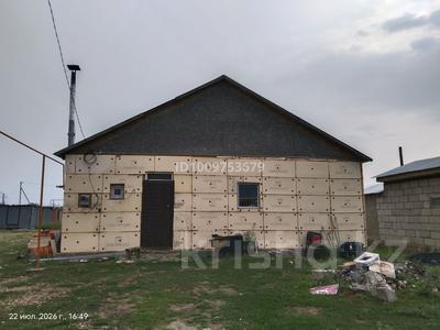 Отдельный дом · 3 комнаты · 105 м² · 10 сот., Бөгенбай батыр 37 — После рельсов проезжаете и направо за 18 млн ₸ в 