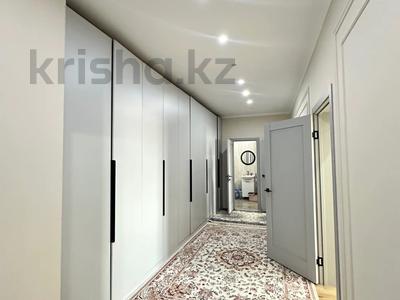 2-комнатная квартира · 83 м² · 8/8 этаж, 24-й мкр 18 за 18.5 млн 〒 в Актау