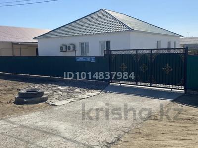 Жеке үй · 4 бөлме · 168 м² · 10 жүзд., Бірлік-2 -ш/а., Бекмағамбетұлы 44, бағасы: 29 млн ₸ в Атырау, мкр Бирлик-2