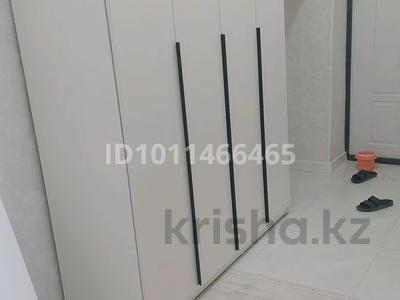 3-бөлмелі пәтер · 90 м² · 1/2 қабат, Мкр Коктем 5Б, бағасы: 25 млн ₸ в Жанаозен