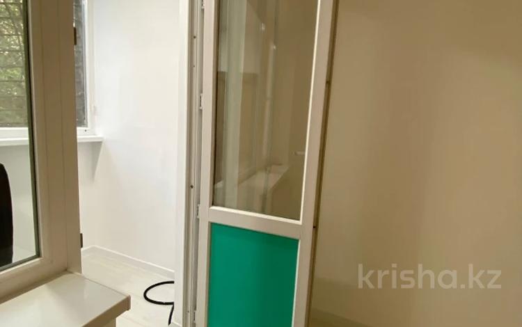 2-бөлмелі пәтер · 50 м² · 1/9 қабат, мкр 5, тургенева 100, бағасы: 15.5 млн ₸ в Актобе — фото 2