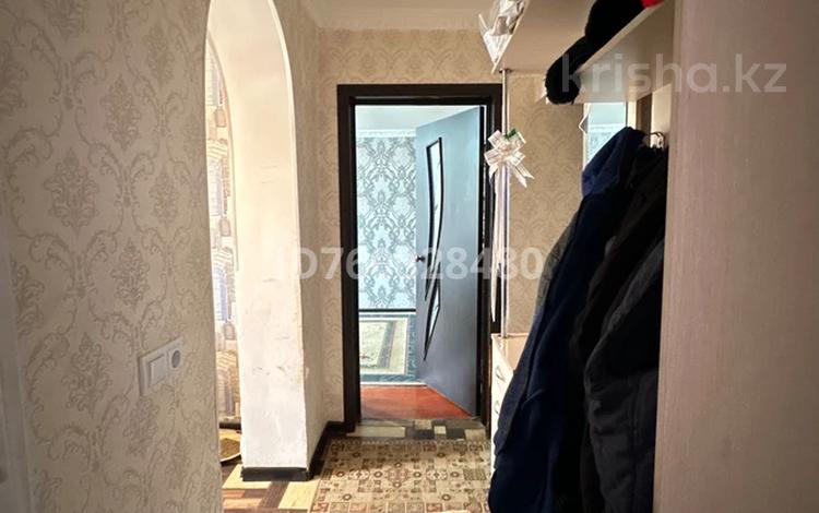 3-бөлмелі пәтер · 70 м² · 1/2 қабат, Жетиколь 16а/7 — 173 мектепке напротив малоэтажный дом, бағасы: 7.5 млн ₸ в  — фото 2