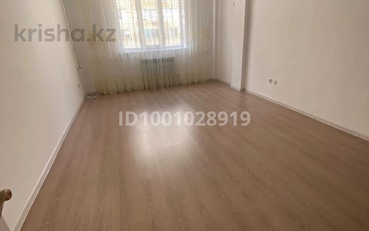 2-комнатная квартира · 67 м² · 3/9 этаж, мкр Береке 49 — Мкр. Береке за 22 млн ₸ в Атырау — фото 2