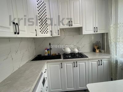 2-комнатная квартира · 48 м² · 4/5 этаж, мкр Каратау 16 за 15 млн ₸ в Таразе