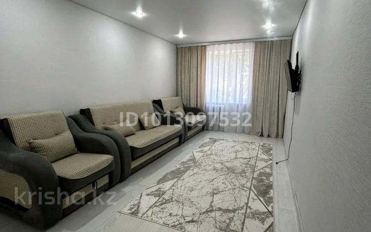 2-бөлмелі пәтер · 46 м² · 2/5 қабат, Юность 79 — Район юность, бағасы: 15 000 ₸ в Семее — фото 2