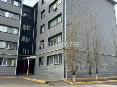 3-бөлмелі пәтер · 100.5 м² · 1/5 қабат, мкр. Алтын орда 16А, бағасы: 31 млн ₸ в Актобе