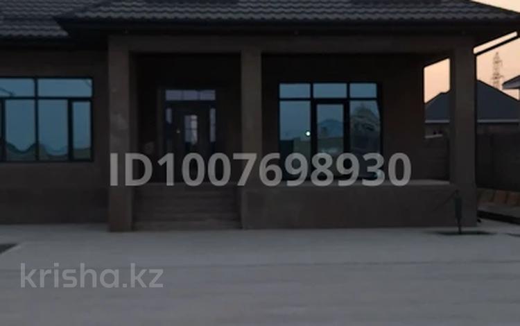 Отдельный дом · 7 комнат · 200 м² · 8 сот., Болашак 21 — Арай мост за 35 млн 〒 в Таразе — фото 2